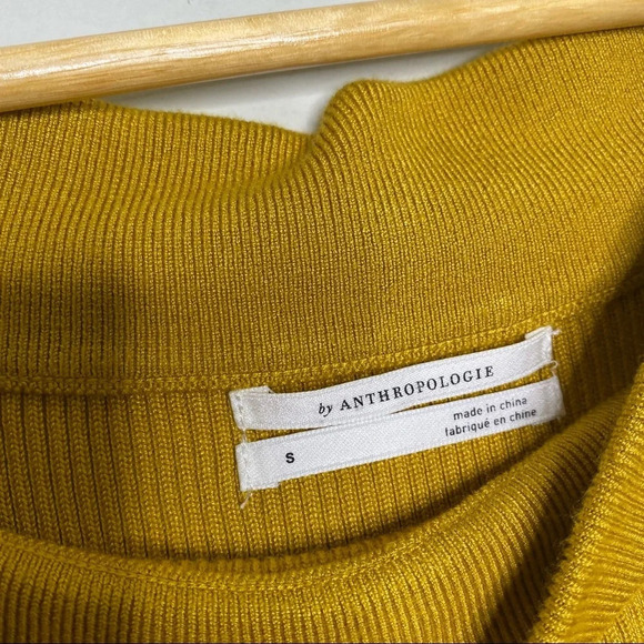 🌟NEW Anthropologie Mustard Yellow Ribbed Off The Shoulder Top Size Small - Picture 4 of 8
